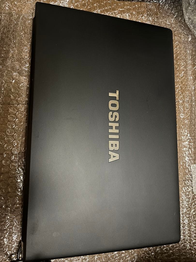 【匿名配送】ノートパソコン／黒　Windows11　8GB／SSD／オフィス付き