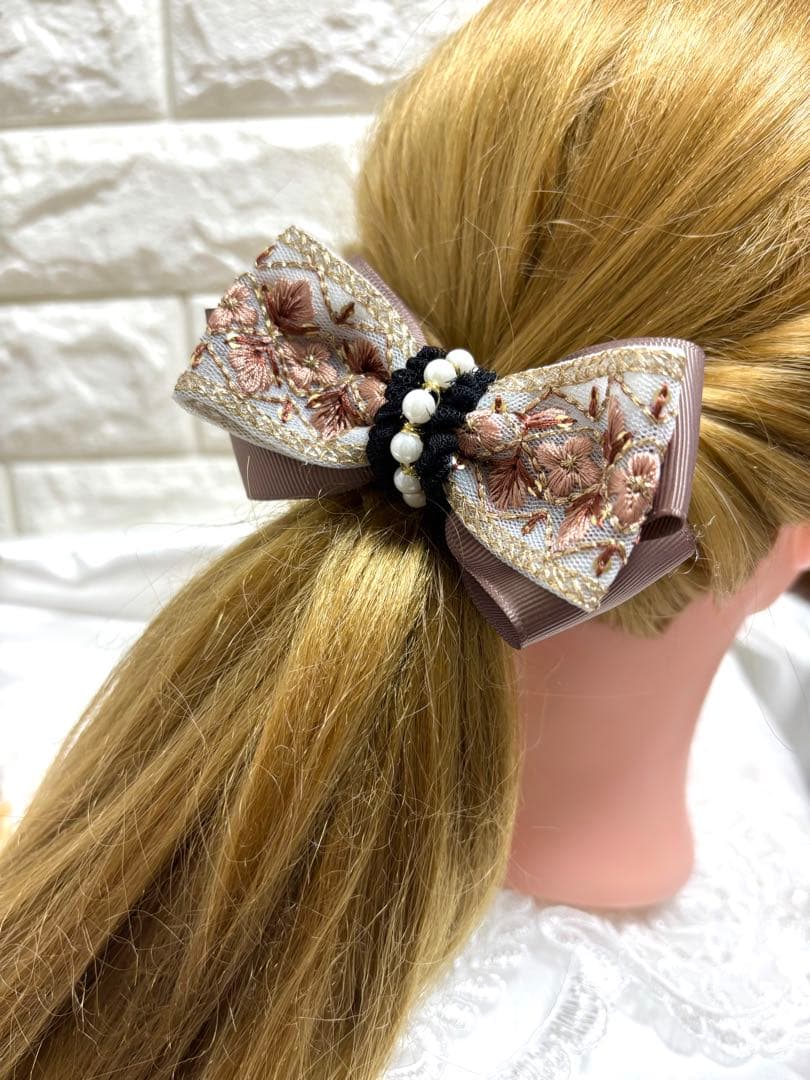 2783インド刺繍リボン☆ハンドメイド ヘアゴム 小シュシュ仕上げ