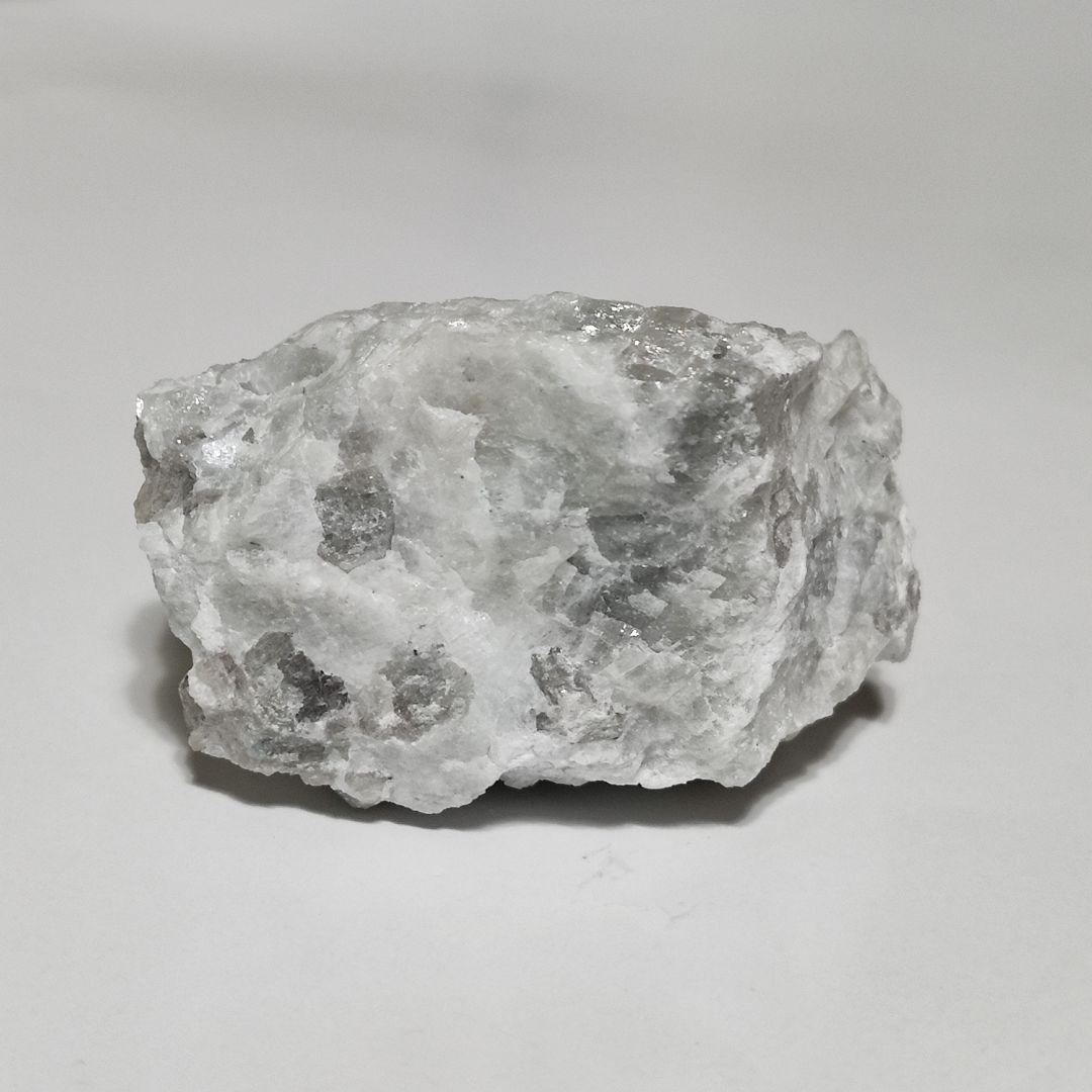 パワーストーン　蛍光鉱物　ウェルネル石　天然石　原石　79g　No.541