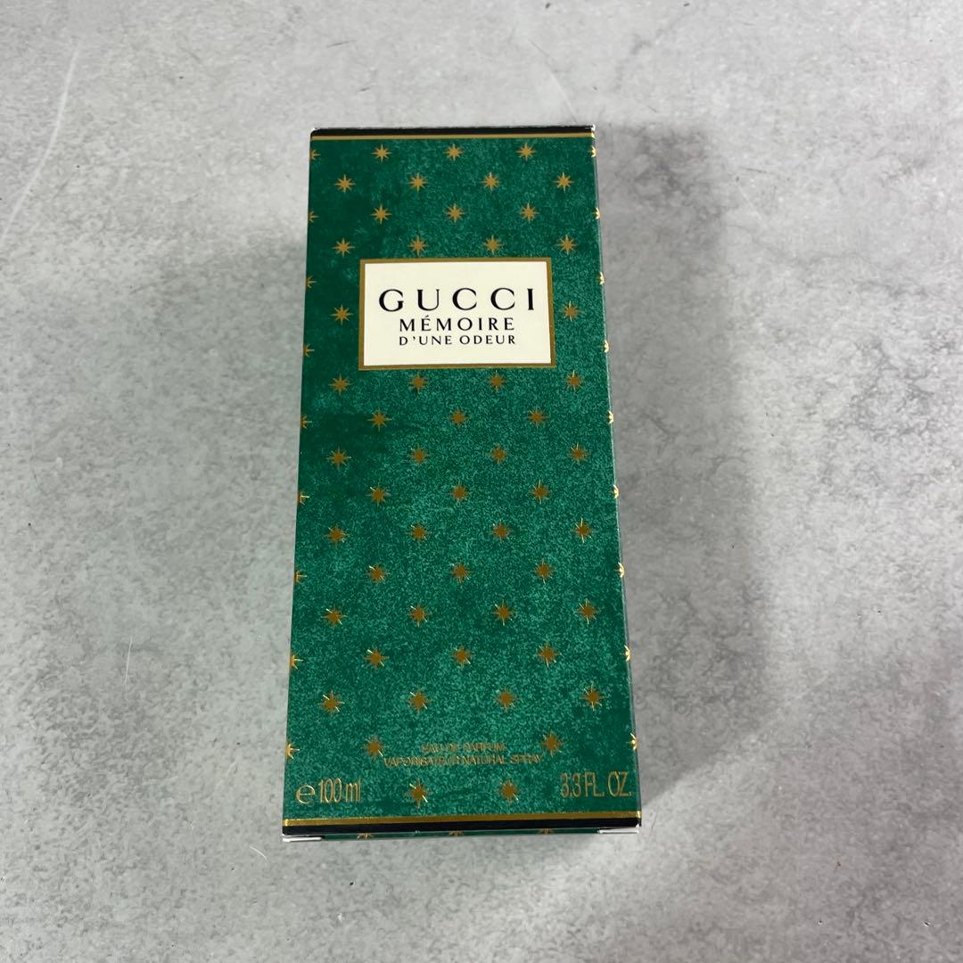 入手困難✨ グッチ GUCCI MEMOIRE 手鏡 香水100ml セット