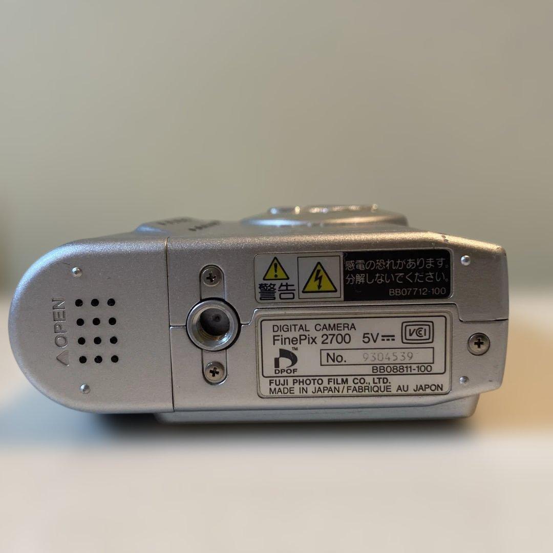 ★美品　FUJIFILM FinePix2700