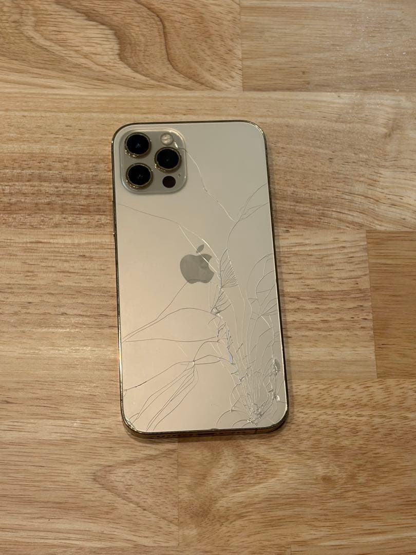 iPhone 12 pro 256GB ゴールド 背面ひび割れ