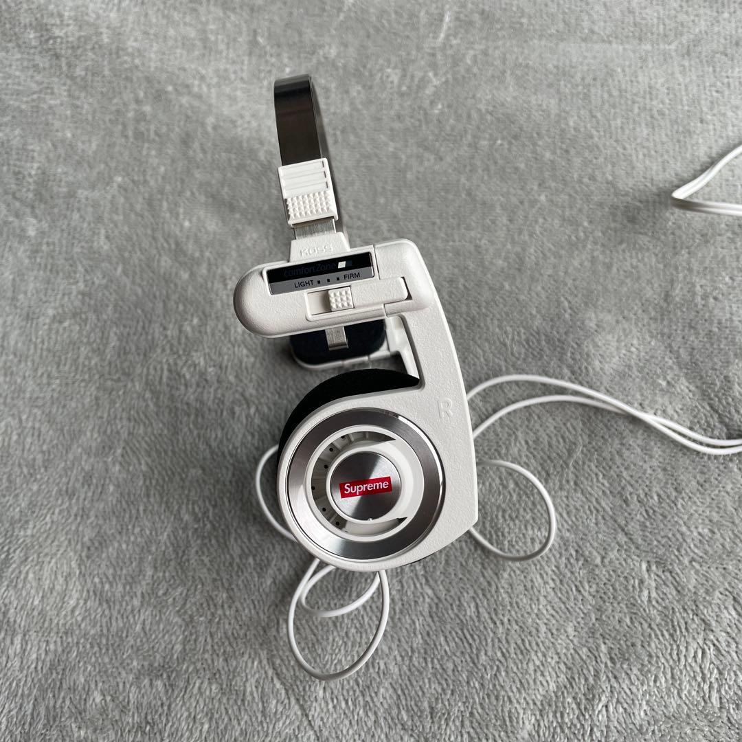 ヘッドホン Supreme / Koss Portapro Headphones white