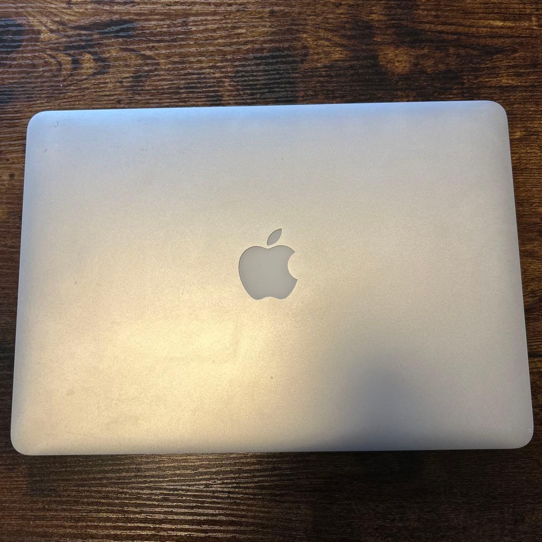 MacBook本体 Apple MacBook Air / core i5 / early 2014