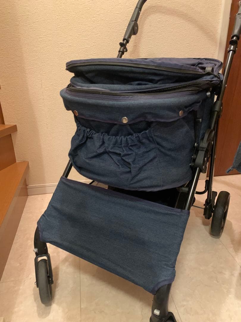 【最安値、最終値下げ】甘えん坊バギー BIG 紺色 (ペットカート)