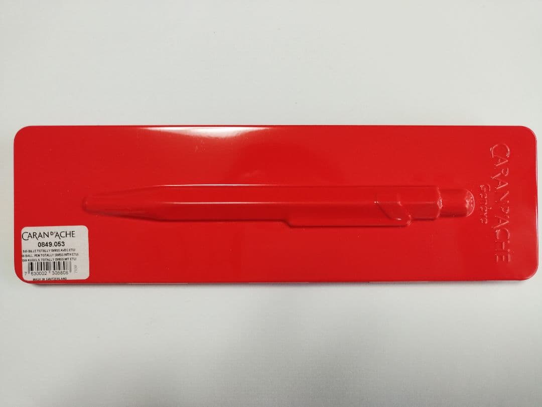 CARAN d'ACHE 849 Totally Swiss ボールペン替芯付き