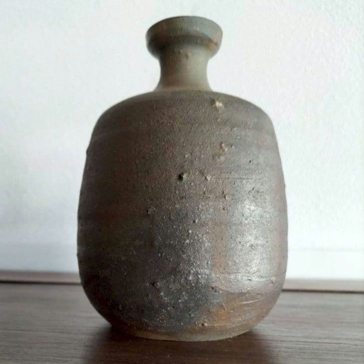 備前花入　木箱付き　備前焼　高さ約13cm　花瓶　陶器　陶芸　工芸