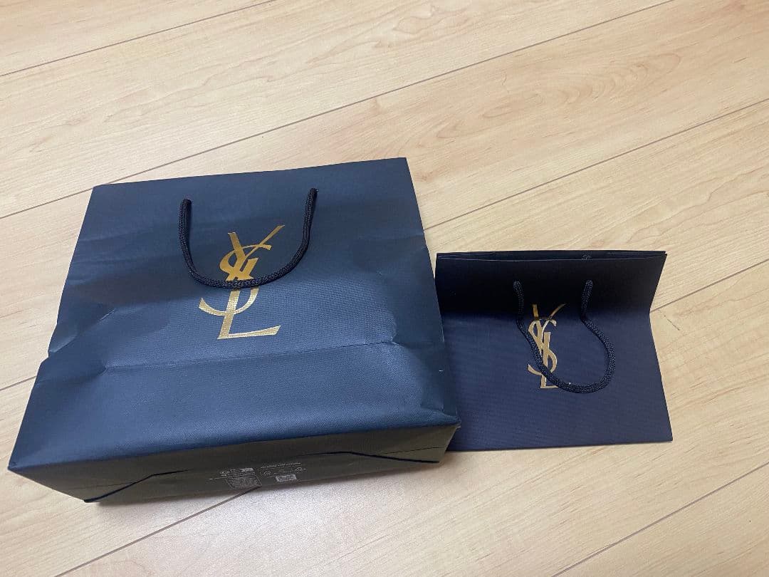 Yves Saint Laurentイブサンローラン　リブレ　オーデトワレ
