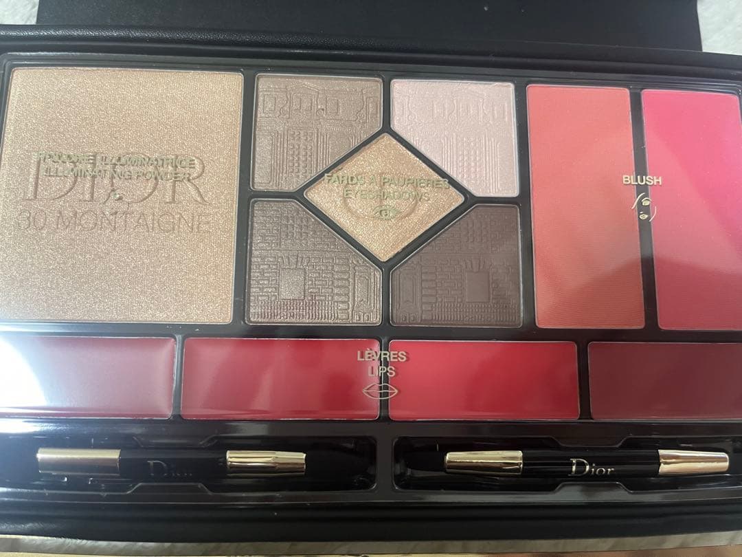 dior ディオール アイシャドウ エクランクチュールマルチユースパレット