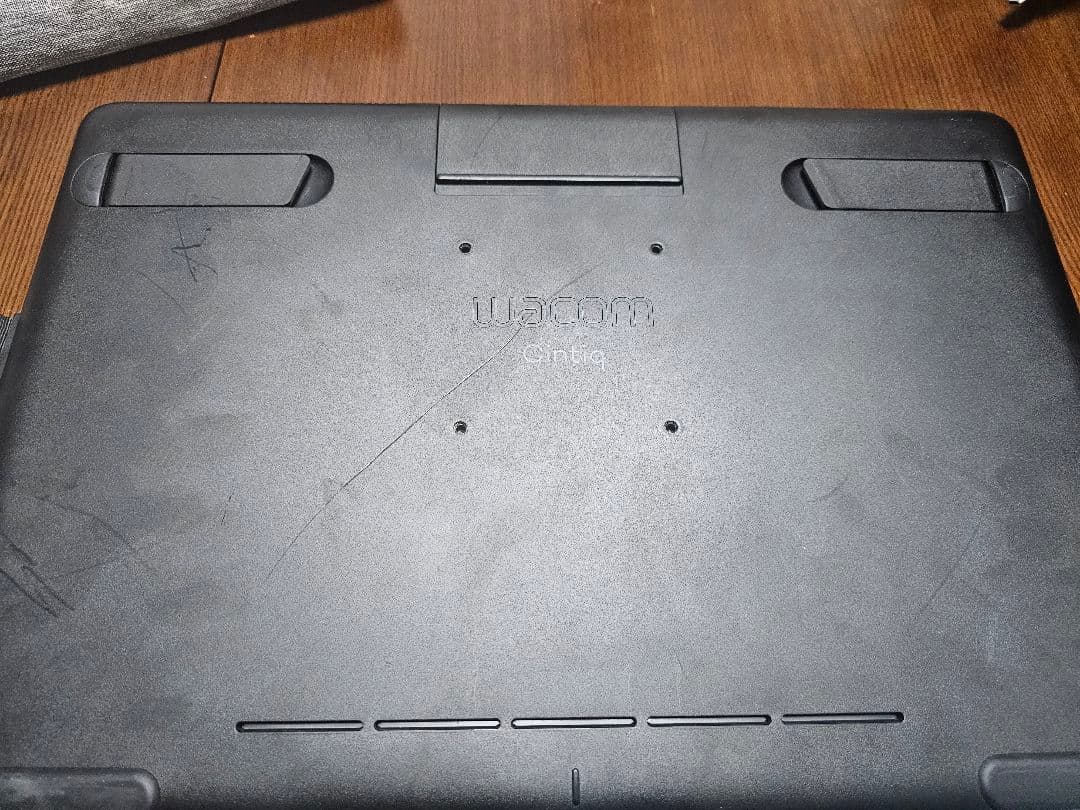 Wacom Cintiq 16 DTK-1660 液タブ おまけ付き