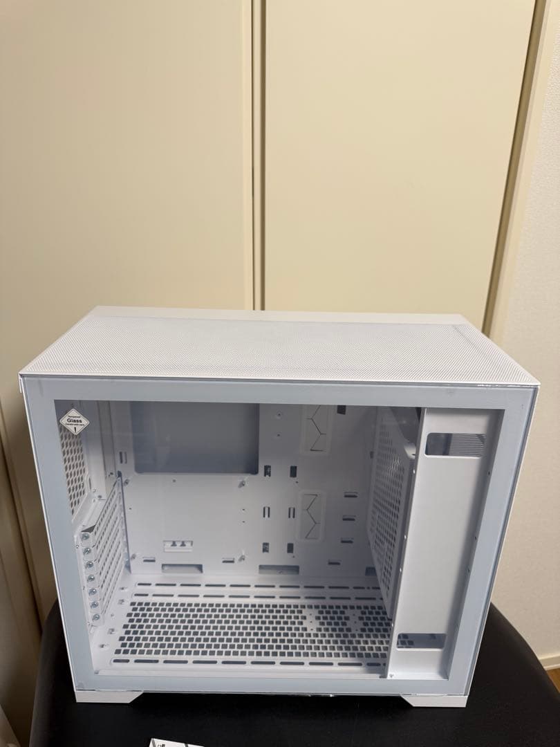 【ケースファン無し・未使用品】FSP CMT580W [White]　PCケース