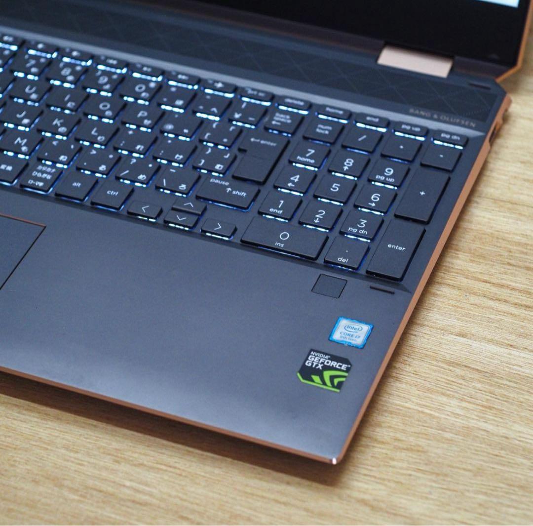 HP Spectre x360、UHD(4K)、GTX 1050 Max-Q