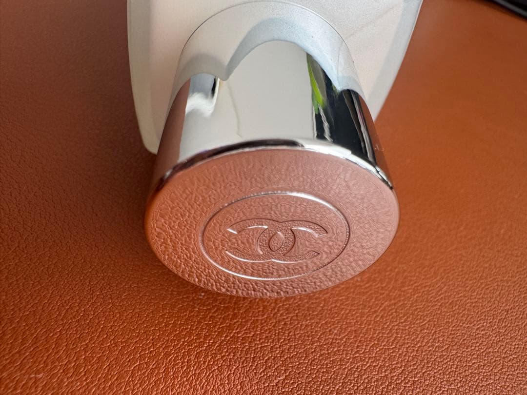 CHANELエクラプルミエブライトミルキーエッセンス　100ml