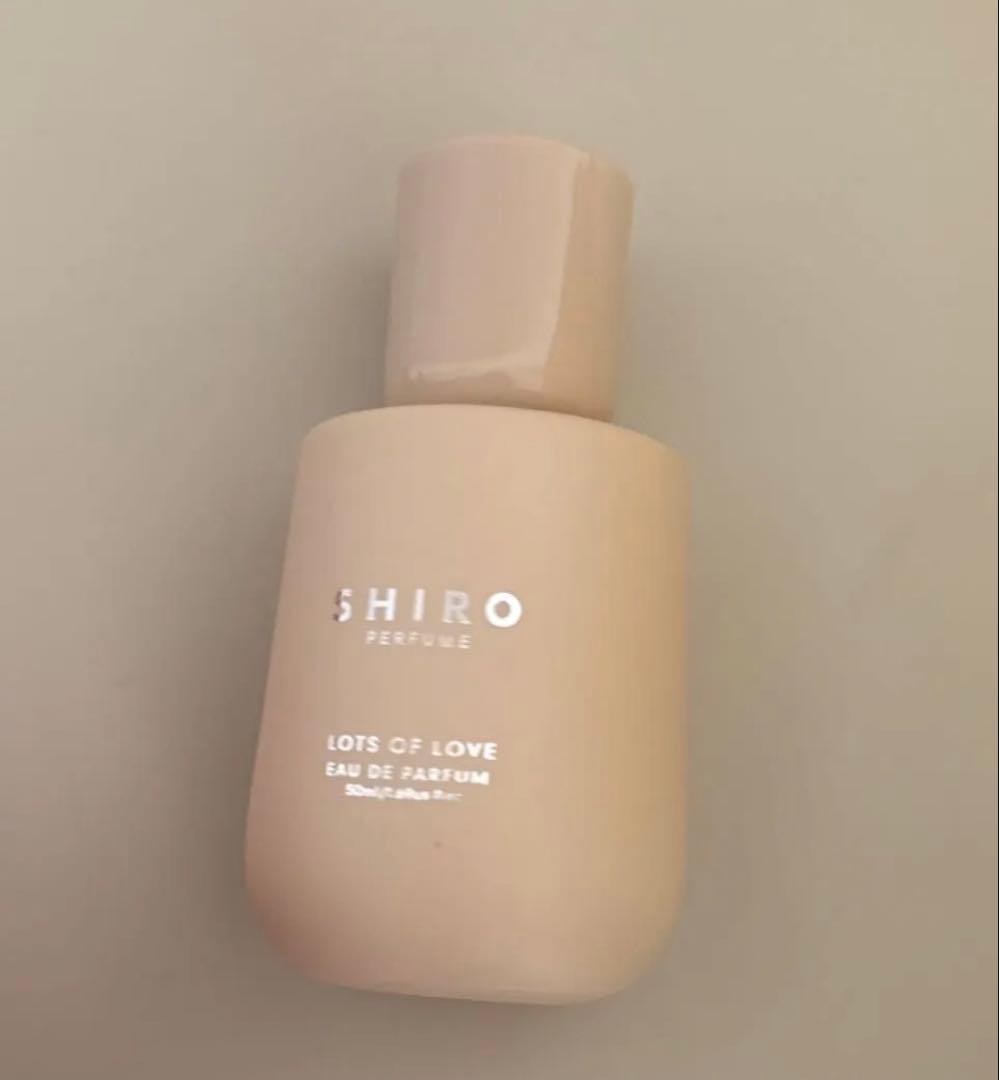 Shiro LOTS OF LOVE オードパルファン 香水