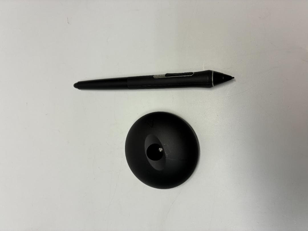 Wacom Cintiq Pro 16 DTH-1620 動作確認済 縦線あり
