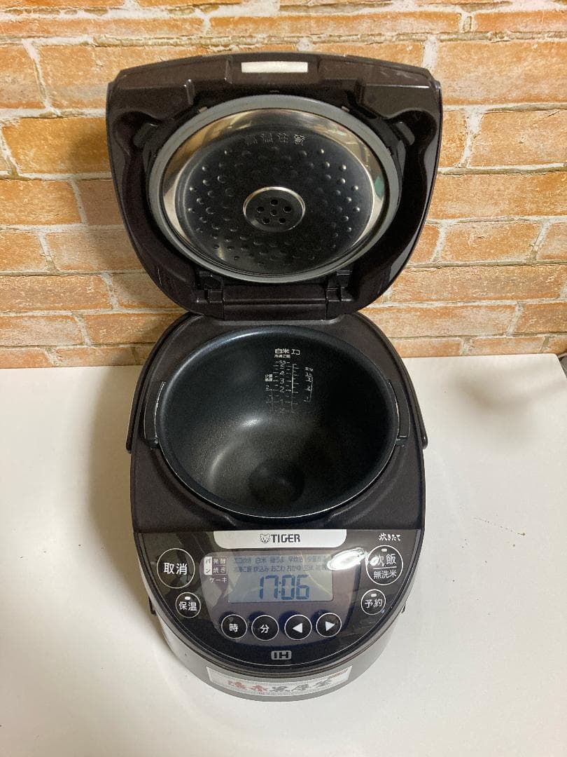TIGER JPW-D100 IH炊飯ジャー 2022年製 1.0L タイガー