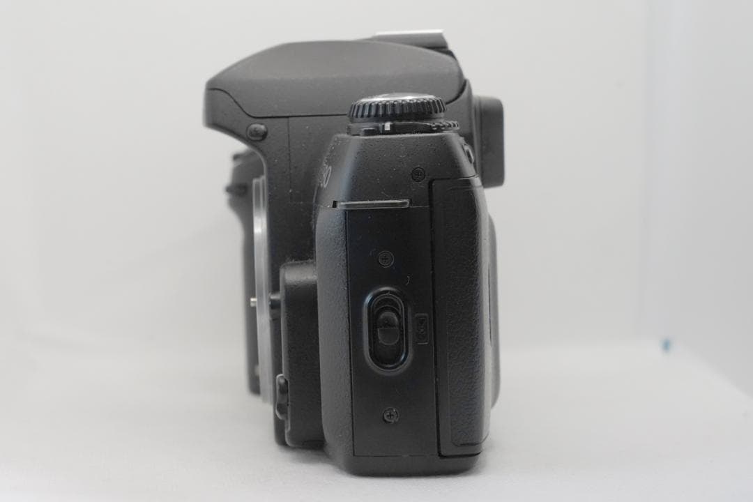 Nikon ニコン F80 ボディ フィルムカメラ