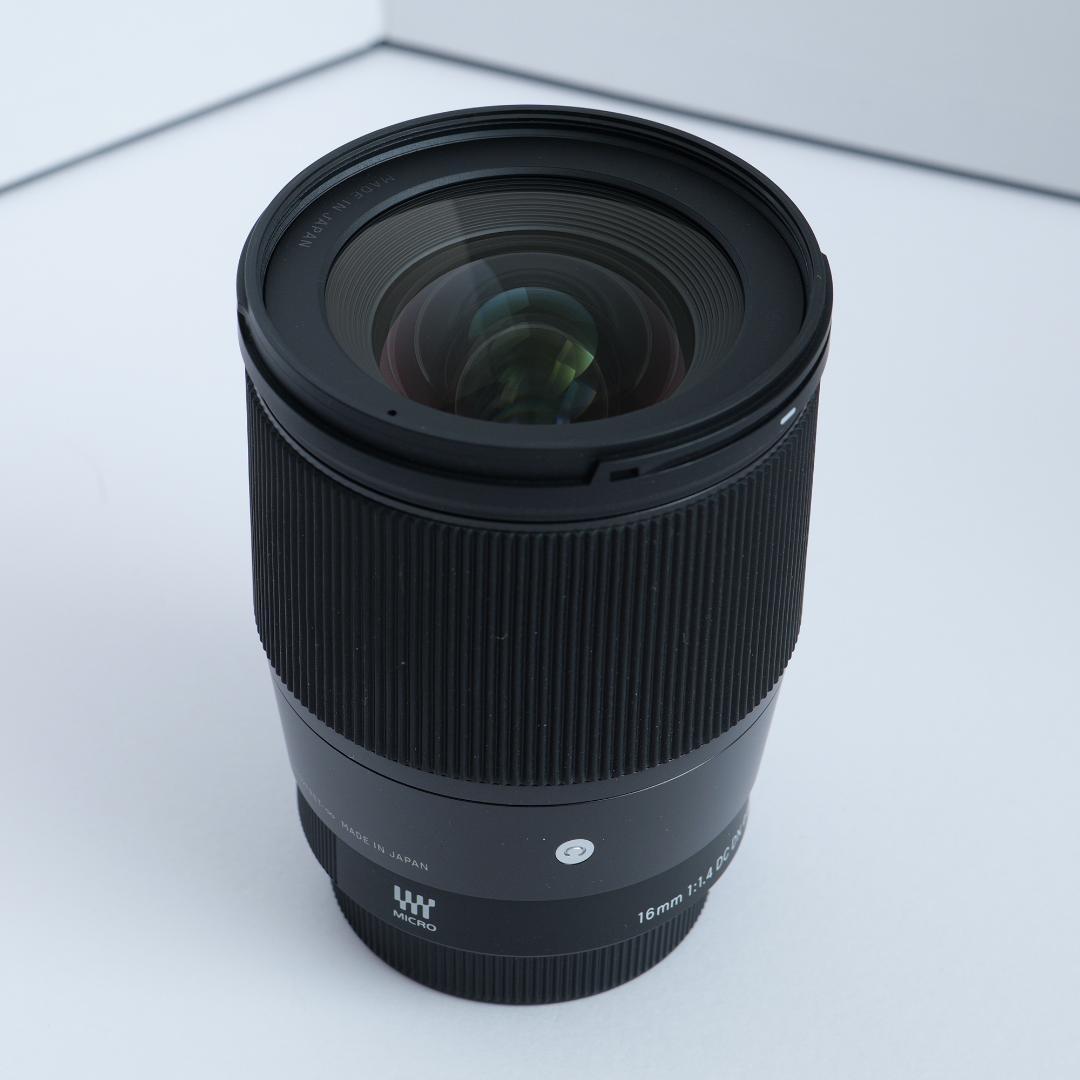lumix12-35 f2.8　+　sigma 16mm f1.4 mft
