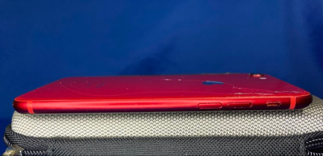 iPhone 8 256GB (PRODUCT)RED SIMフリー 背面割れ有