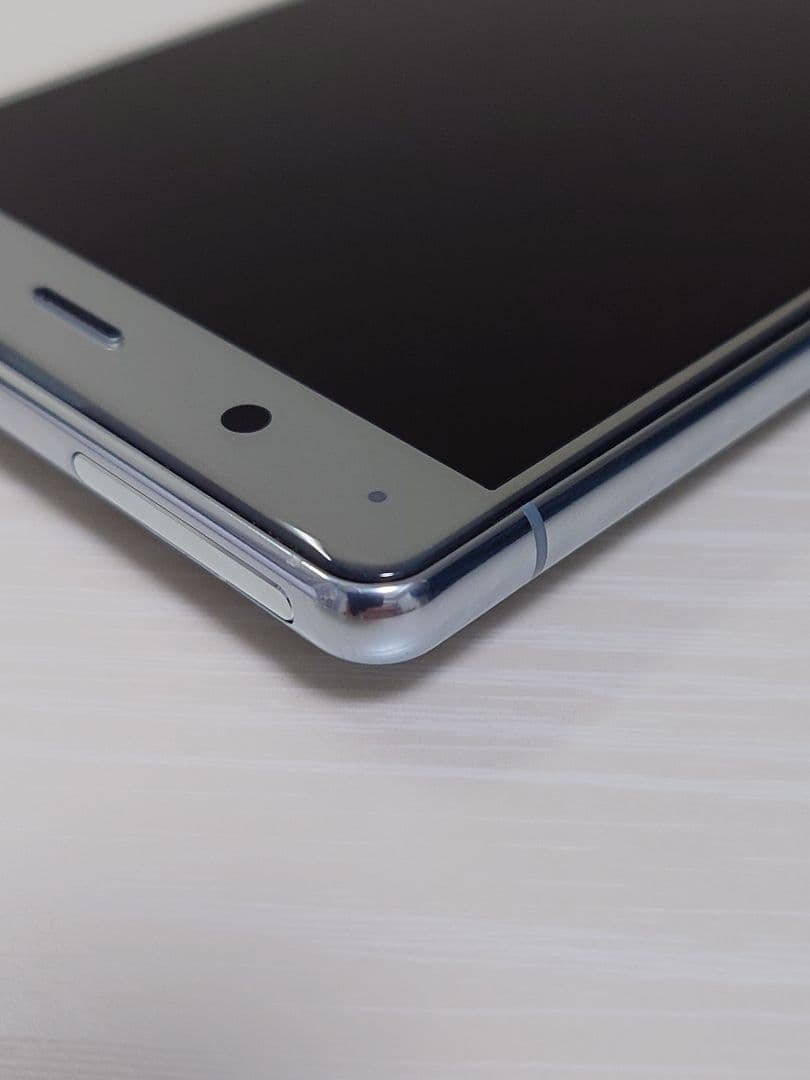 【画面傷なし】Xperia XZ2 Premium シルバー ケース付