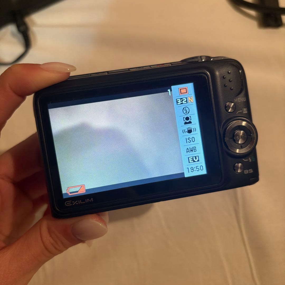 デジタルカメラ CASIO EXILIM ZOOM EX-Z1200