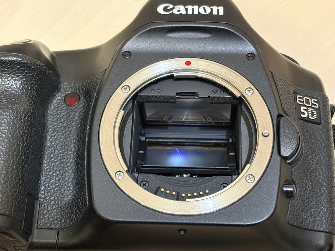 Canon EOS 5D 初代　デジタル一眼レフ