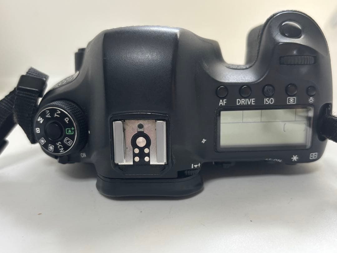 【良品】Canon キヤノン EOS 6D ボディ