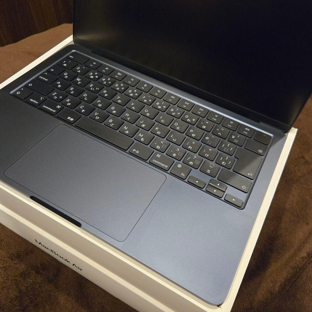 【画面フィルム付】MacBook Air M2 8GB 256GB ミッドナイト