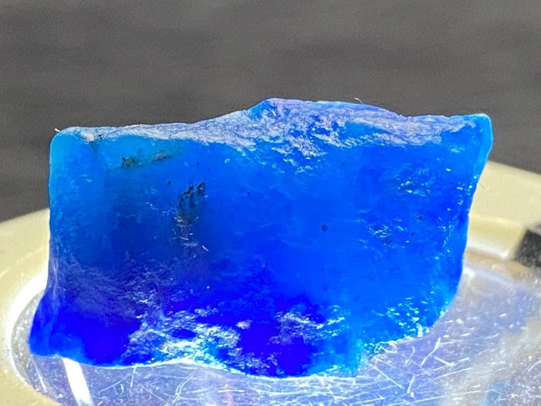 ハユーン　アウイン　アウイナイト　10.35ct 原石