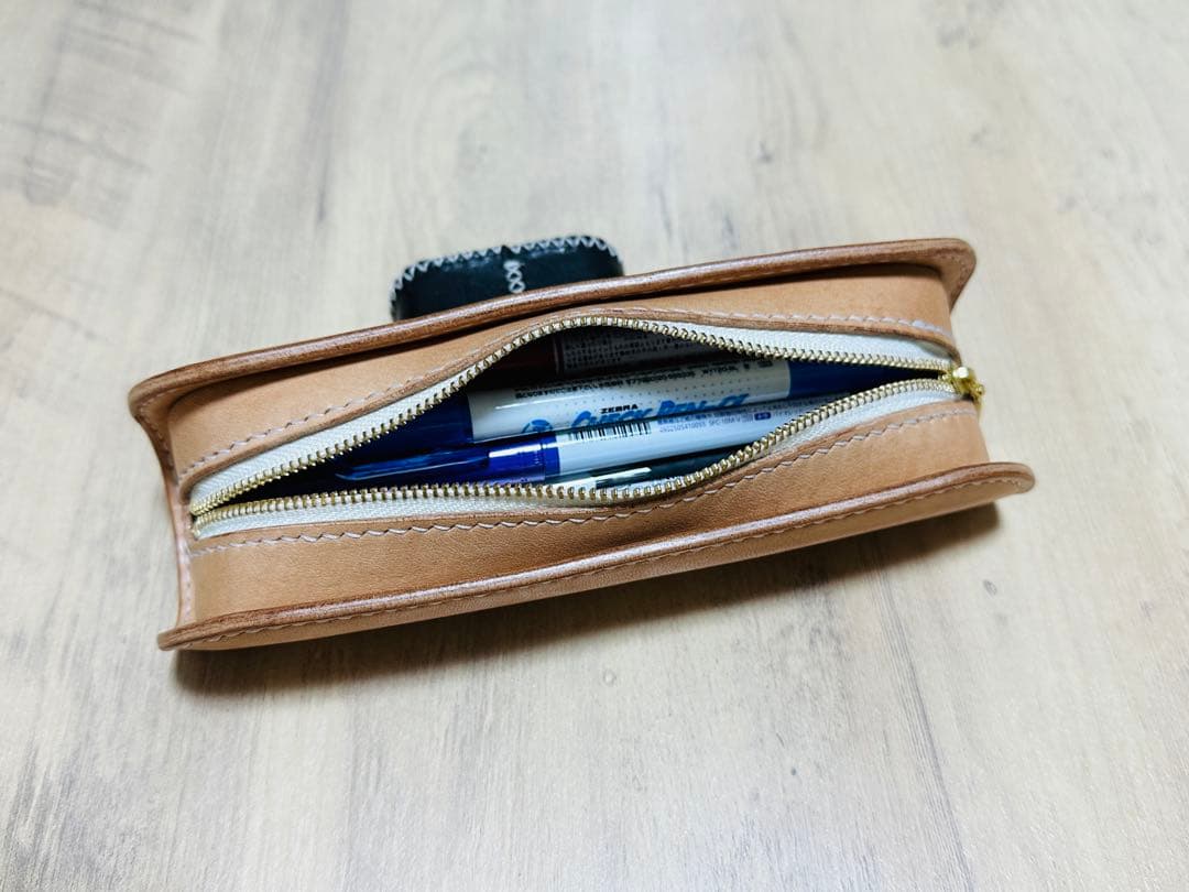 受注品 ハンドメイド デブペンケース 栃木レザー 吟すりレザー ナチュラル