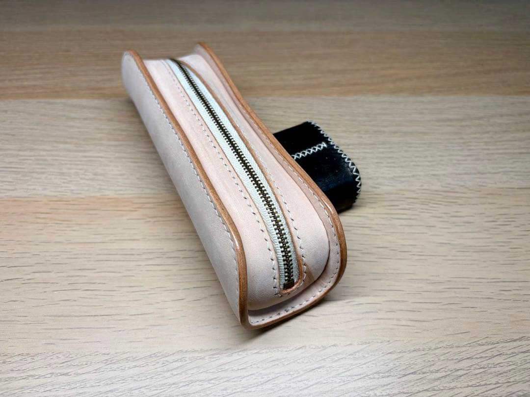 受注品 ハンドメイド デブペンケース 栃木レザー 吟すりレザー ナチュラル