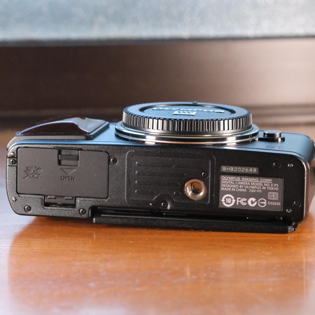 OLYMPUS オリンパス PEN E-P5 ボディ プレミアムモデル 美品