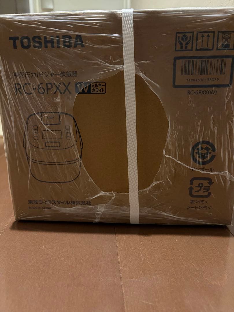 【新品】TOSHIBA RC-6PXX 圧力IHジャー炊飯器　ミルキーホワイト