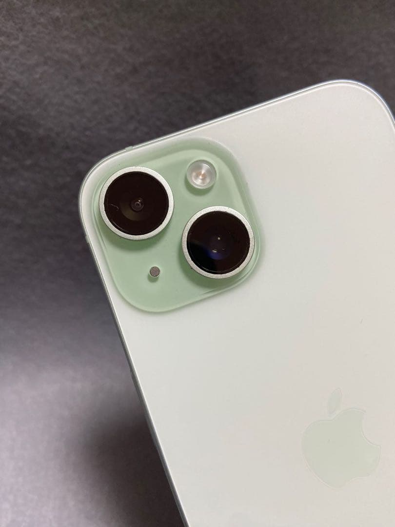 中古 国内版 SIMフリー iPhone15 128GB グリーン色