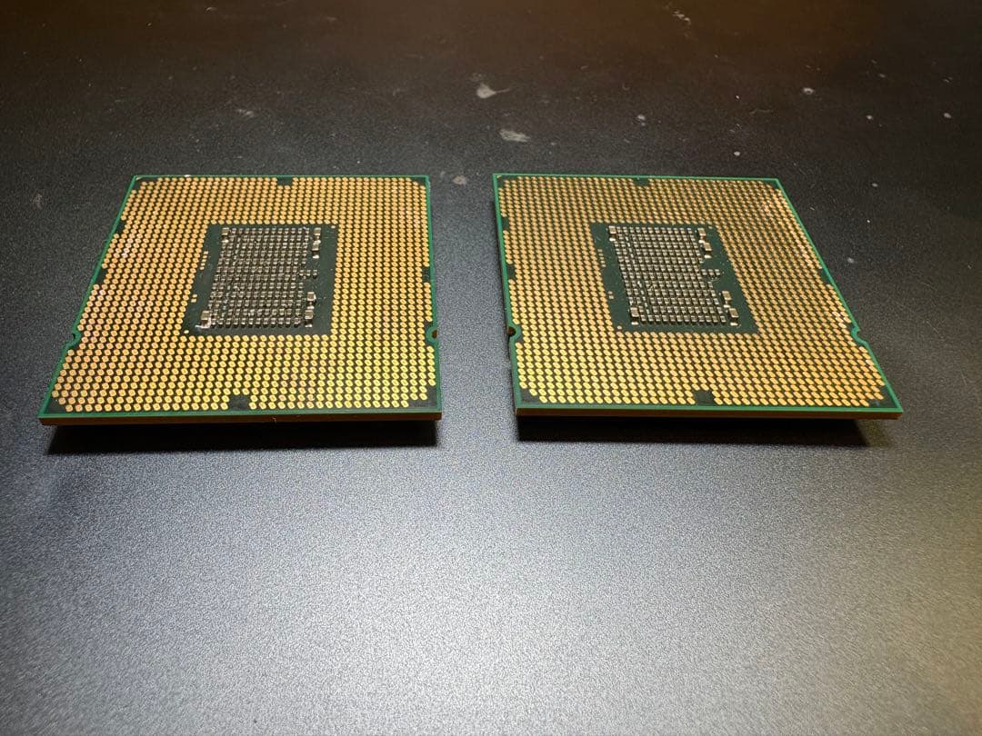 Intel Xeon X5680 2個