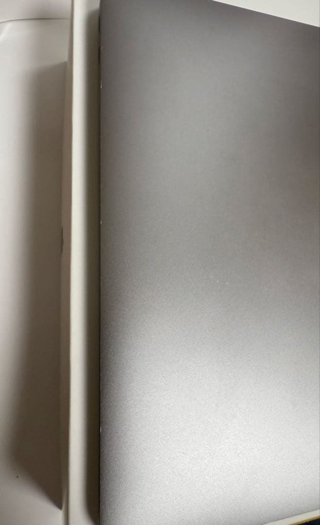 MacBook Air 13インチ M1 8GB 256GBバッテリー97%