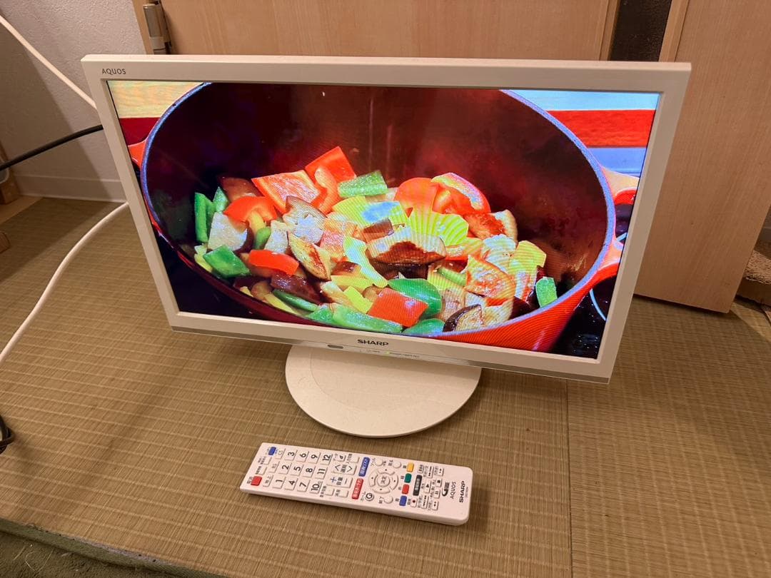 SHARP シャープ　19型　テレビ LC-19P5 2017年製　超美品！