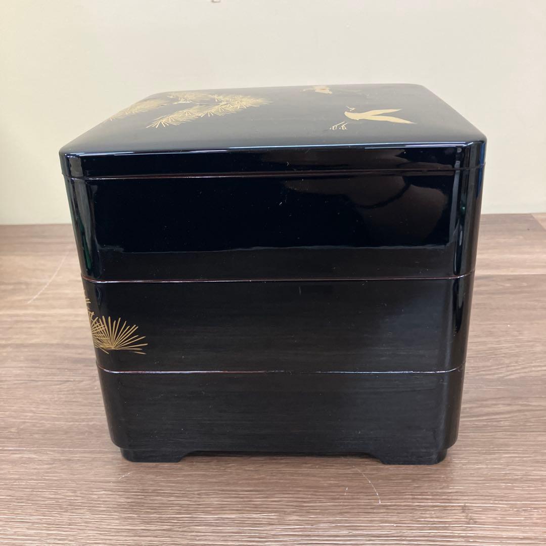 E-2 高級 漆器 三段重箱 松鶴 蒔絵 黒内朱 縁起物 お正月 おせち レトロ
