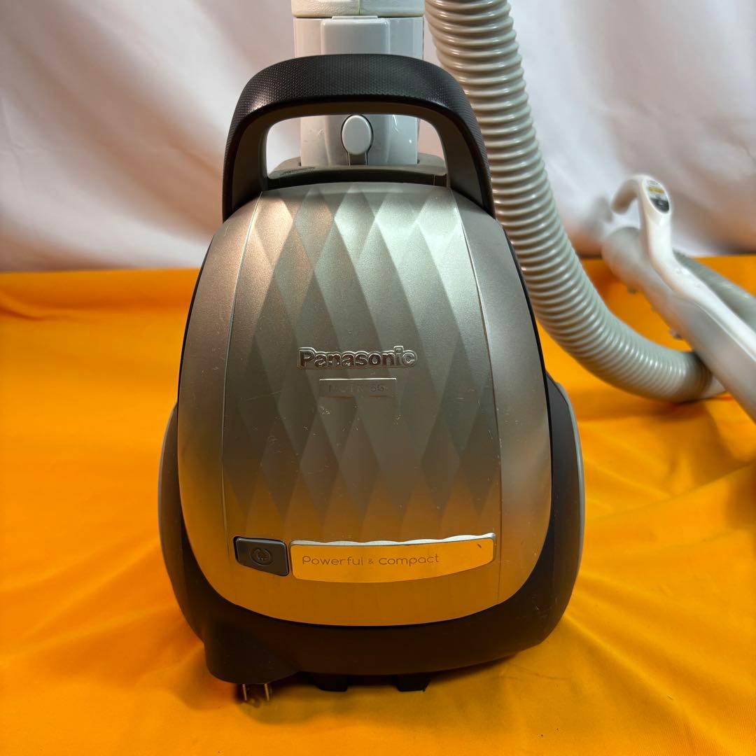 パナソニック キャニスター掃除機 本体　MC-PK16G 15年製