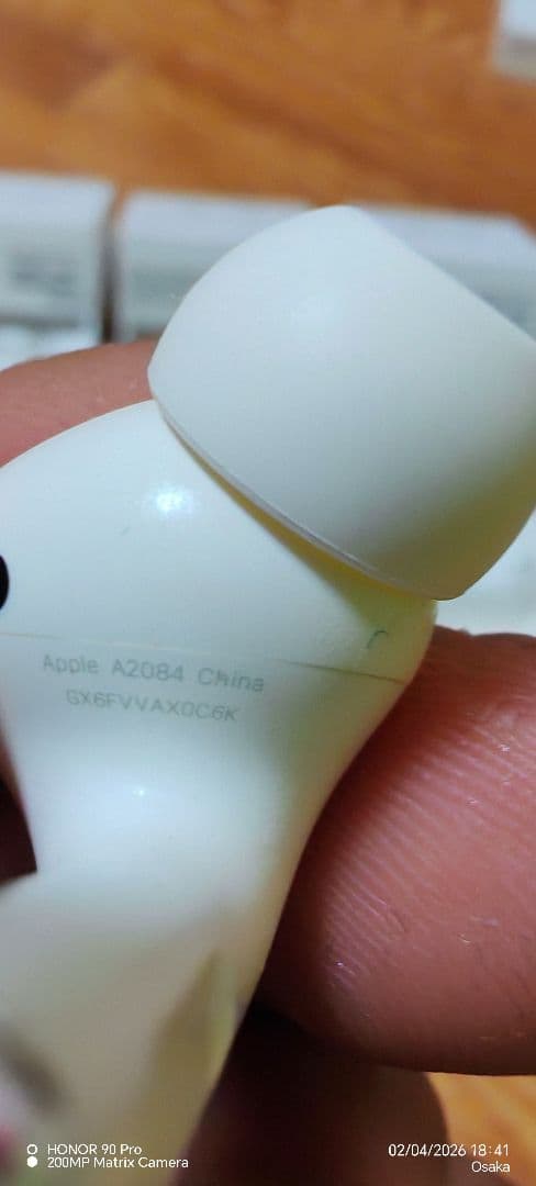 Apple AirPods1 Pro 本体 充電ケース付き正常に動作します