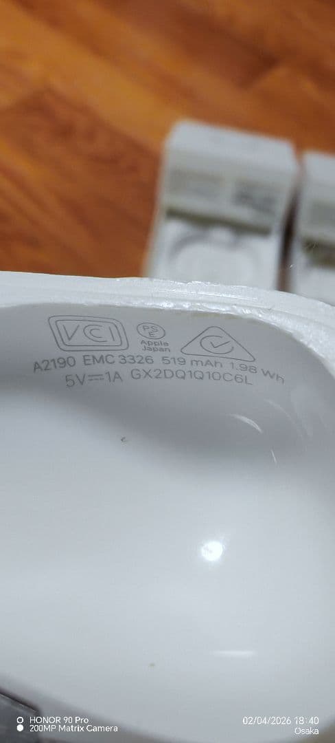 Apple AirPods1 Pro 本体 充電ケース付き正常に動作します