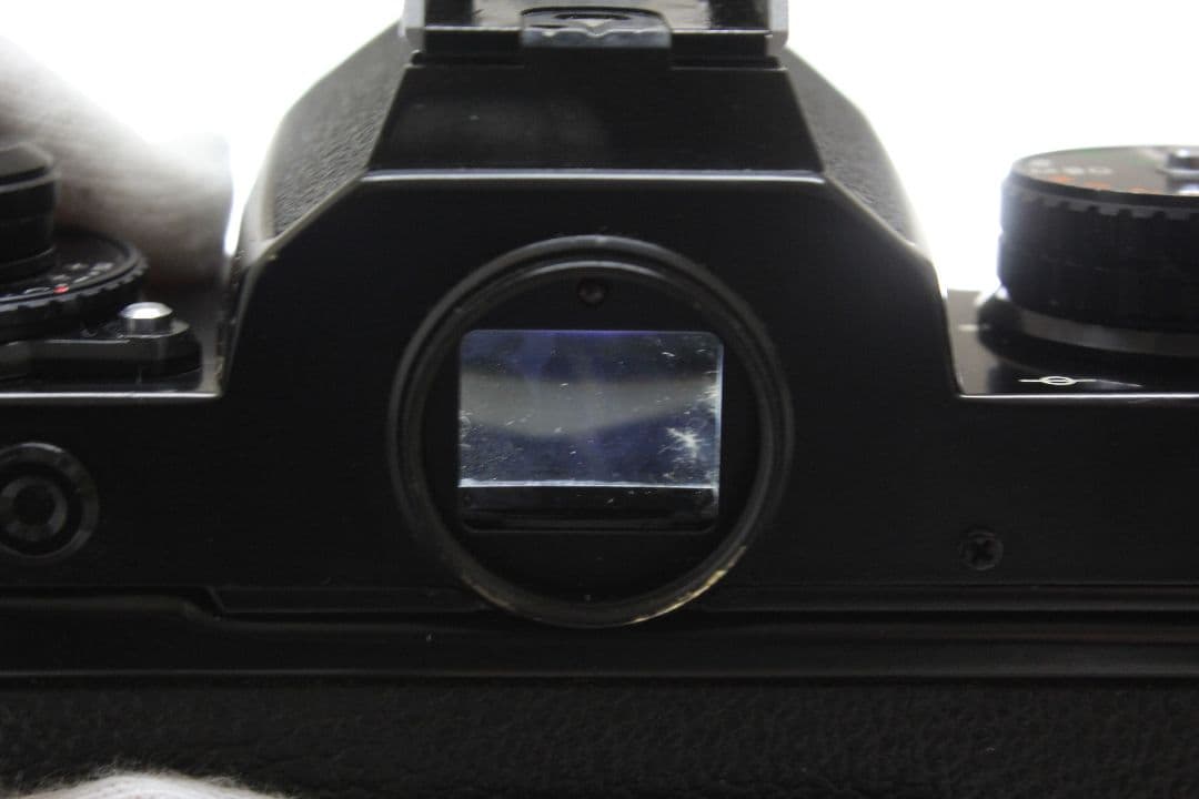 ニコン / Nikon FM Body と FE Body