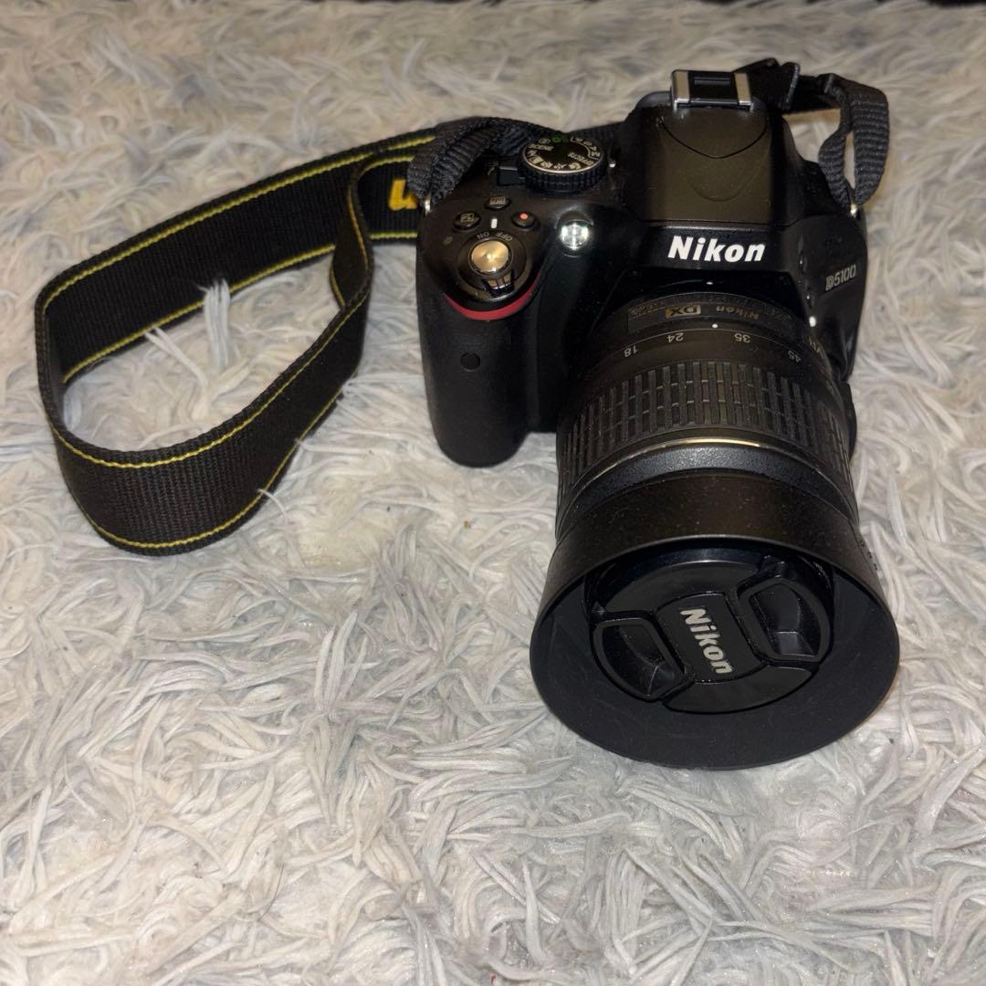 Nikon D5100 デジタル一眼レフ　レンズキット18-55mm 本体のみ