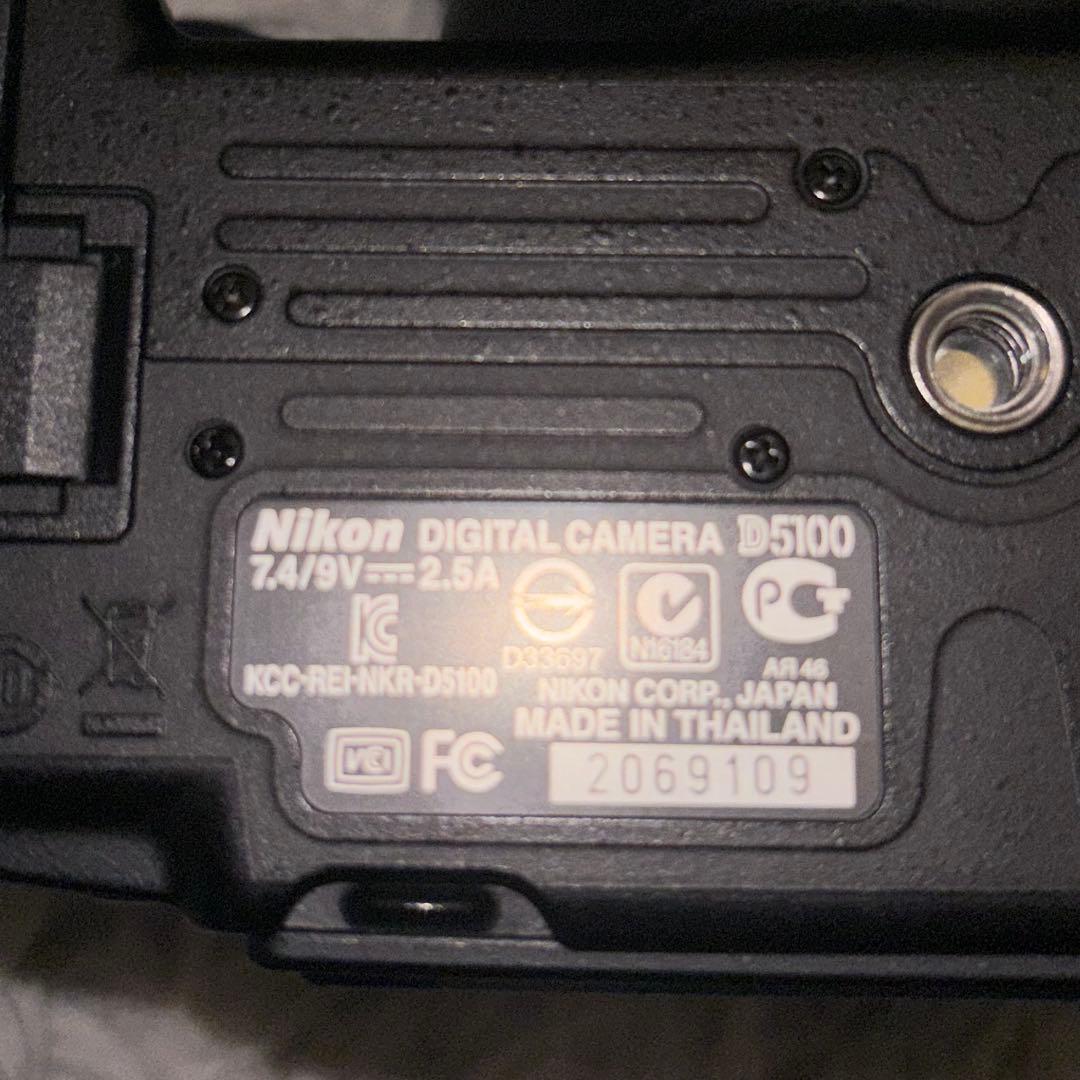 Nikon D5100 デジタル一眼レフ　レンズキット18-55mm 本体のみ