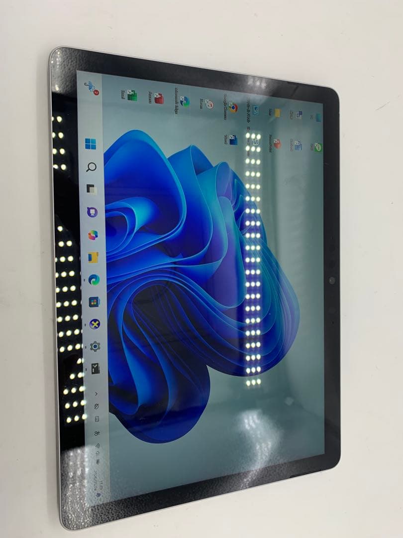 Surface Go 3 / キーボード無し