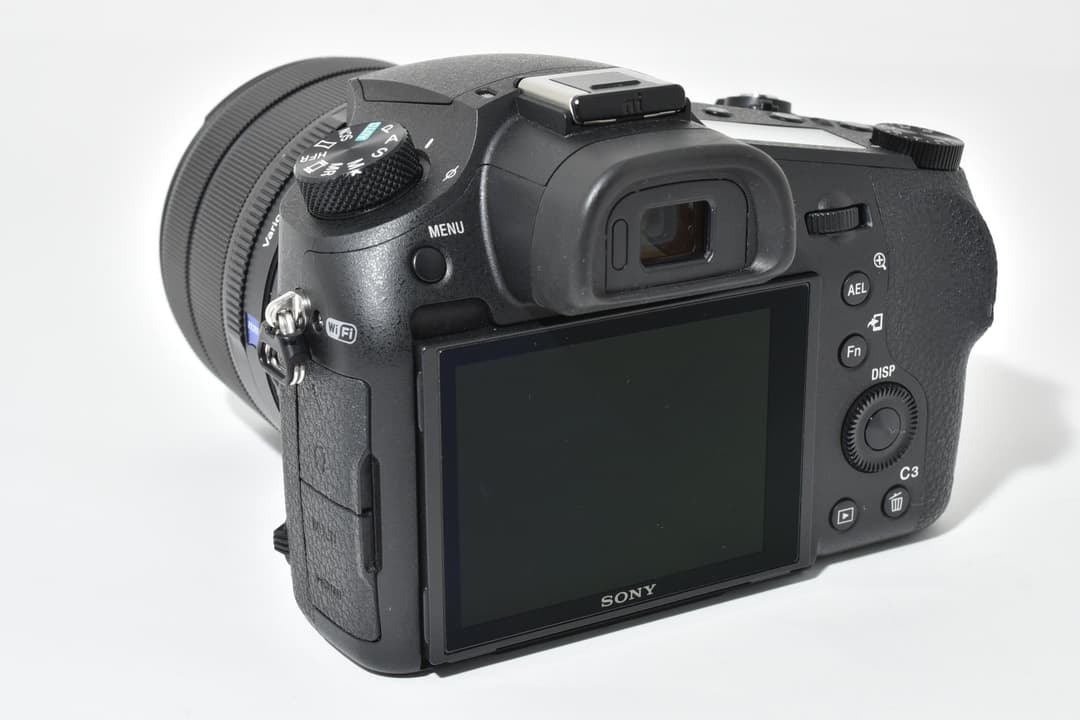■極上品■ ソニー Cyber-shot RX10III #D097