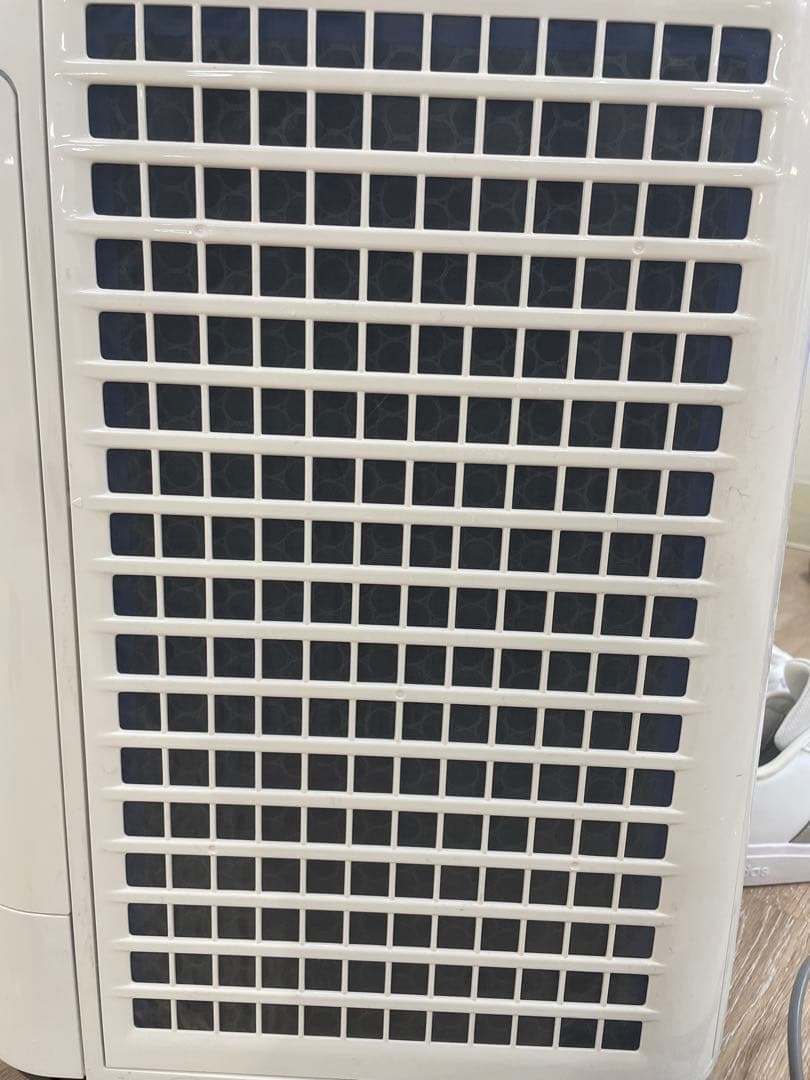 SHARP 空気清浄機 kc-p50-w 2023年