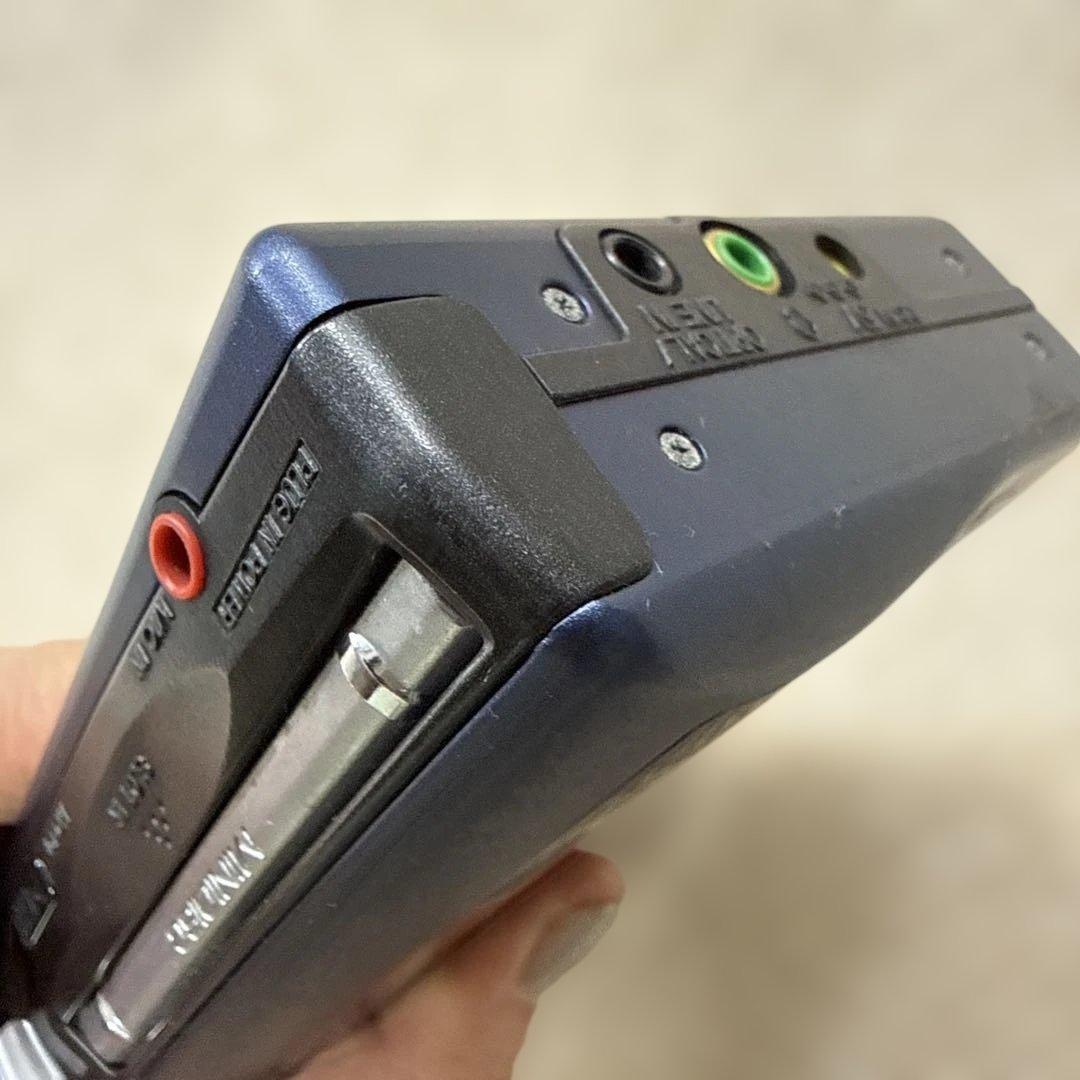 ジャンク扱い KENWOOD MDウォークマン DMC-F5R