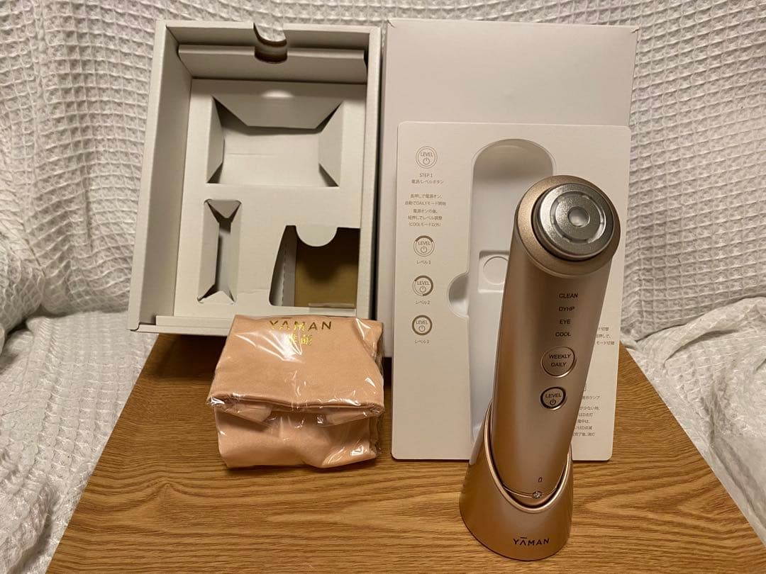YA-MAN 美顔器フォトプラスシャイニー　毛穴ケア・EMS・リフトアップ・保湿