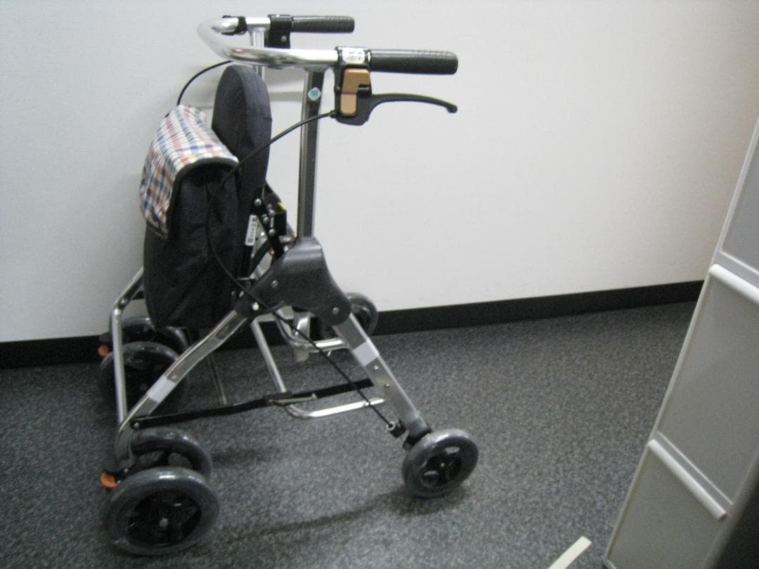 テイコブリトルハイ　HS05　チェックブルー 幸和製作所 歩行器 ①